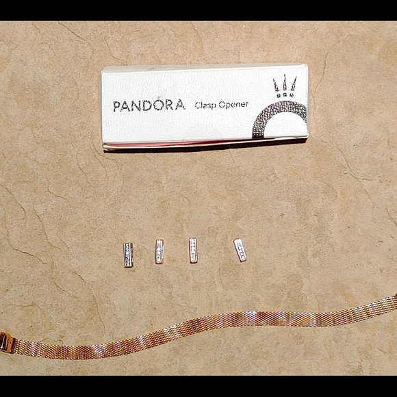 Pandora rose gold Reflexions bracelet set with 4 clasps and opener. - Picture 10 of 12